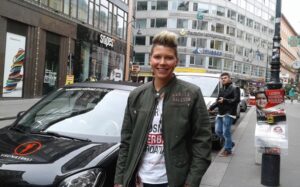 Vriginia-Ernst-and-her-car