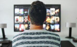 Why you should subscribe to Netflix before moving abroad (including Austria) and what you can watch when you get there