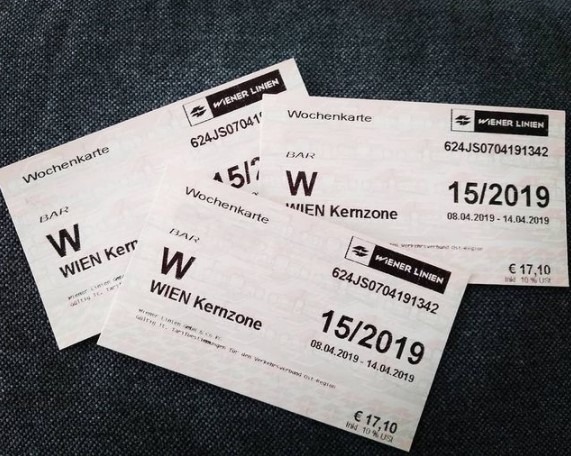 tourist bus vienna ticket