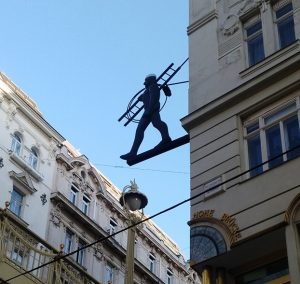 chimney sweep in Vienna at Wipplingerstraße 21