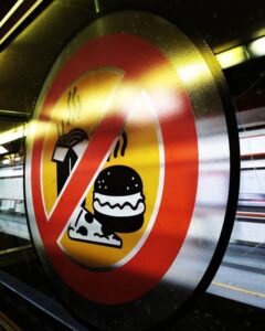 food and drink ban on vienna u-bahn subway